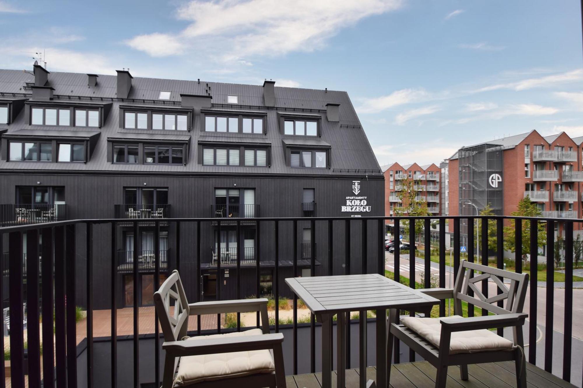 Rentplanet - Apartamenty Kolo Brzegu 科沃布热格 外观 照片